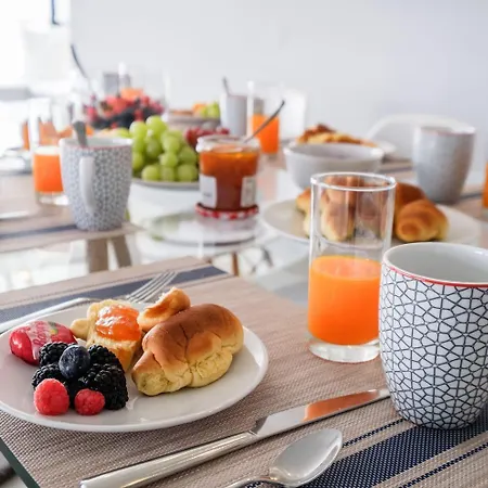 Ocean Blue & Estoril